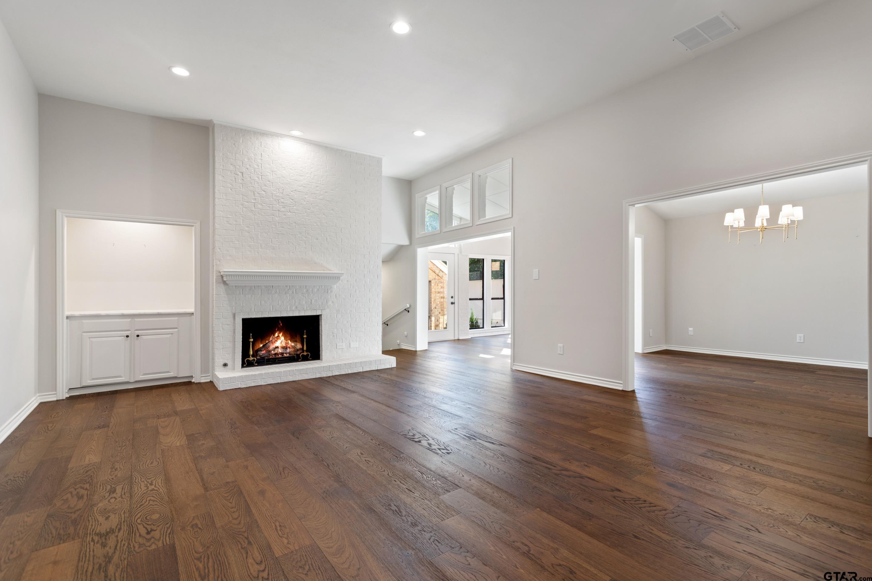 842 Ashford Ct