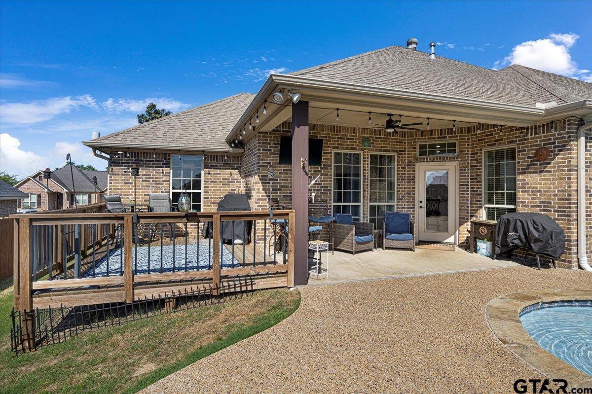 Bullard, Texas 75757, United States, 3 Bedrooms Bedrooms, ,2 BathroomsBathrooms,Residential,Active,104399