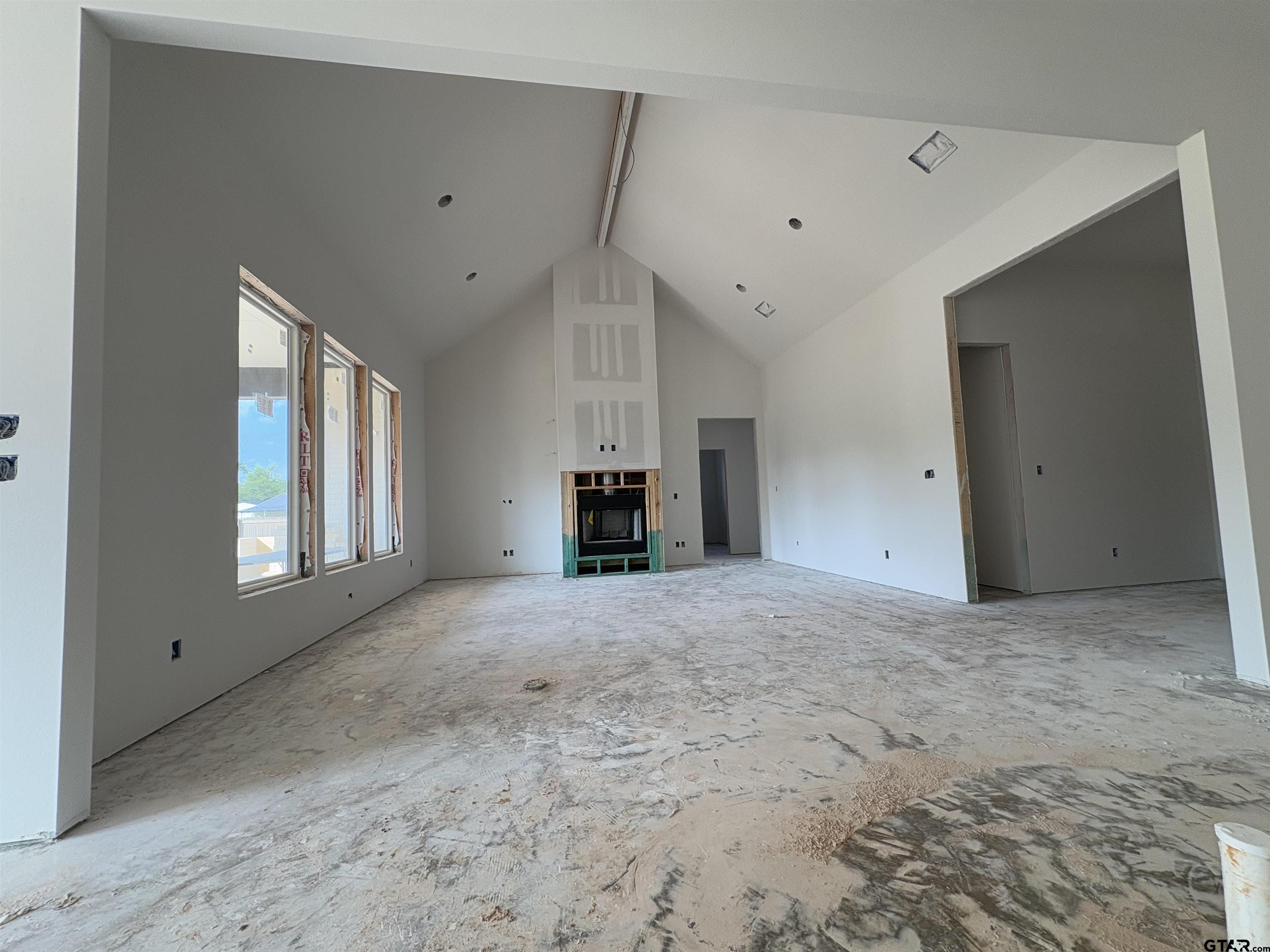8532 Freestone DR