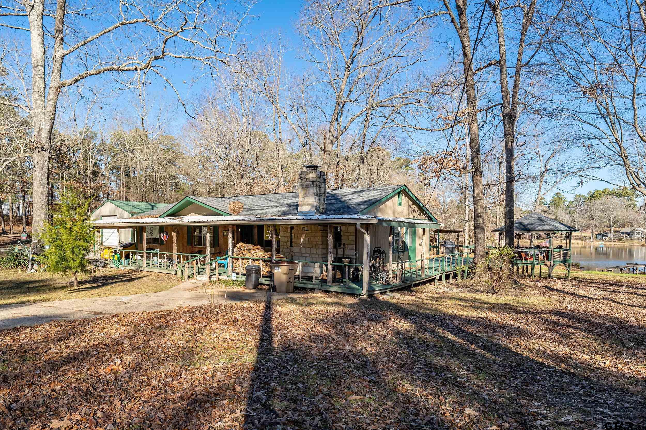 6575 Oakwood Dr