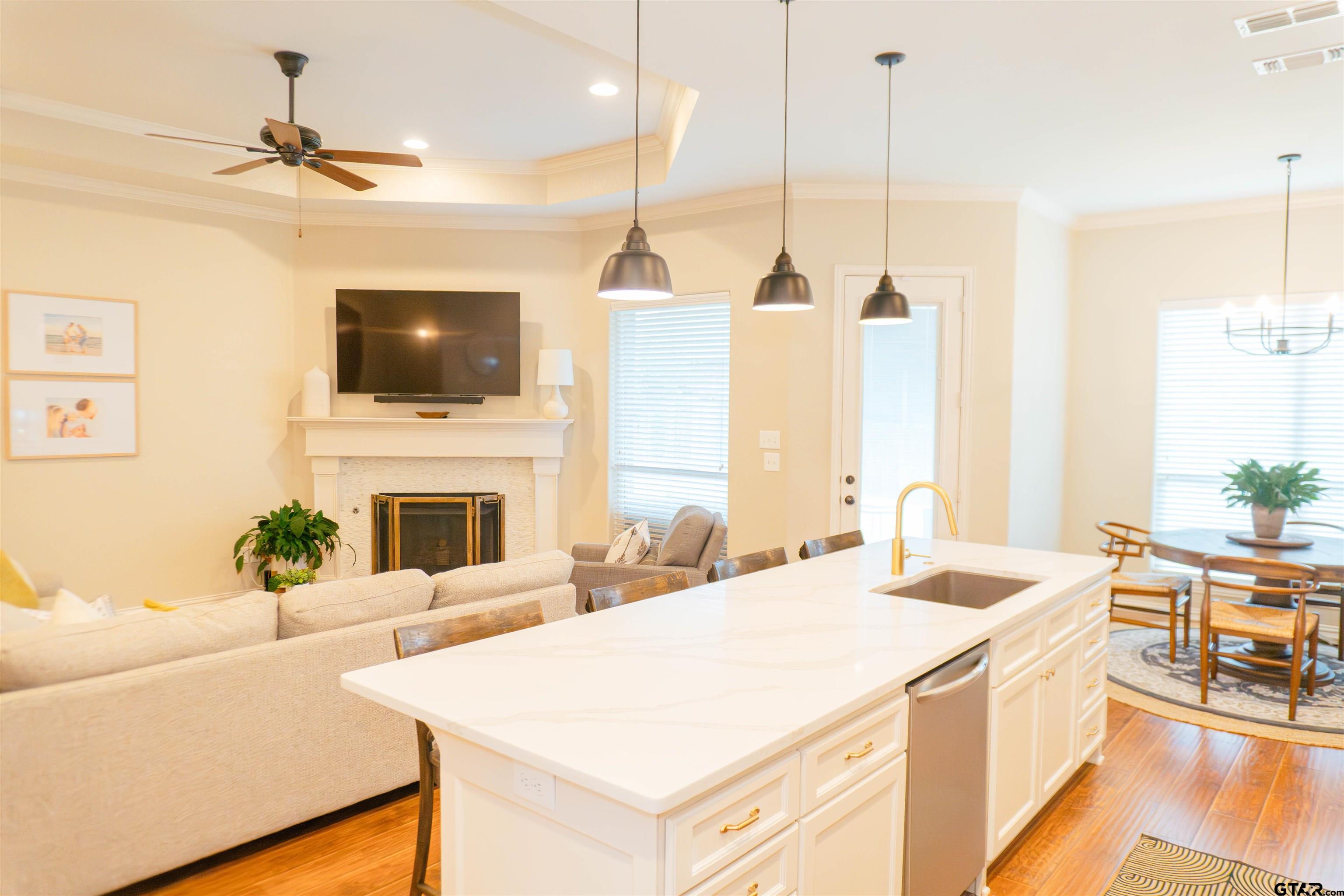 11785 Belle Chase