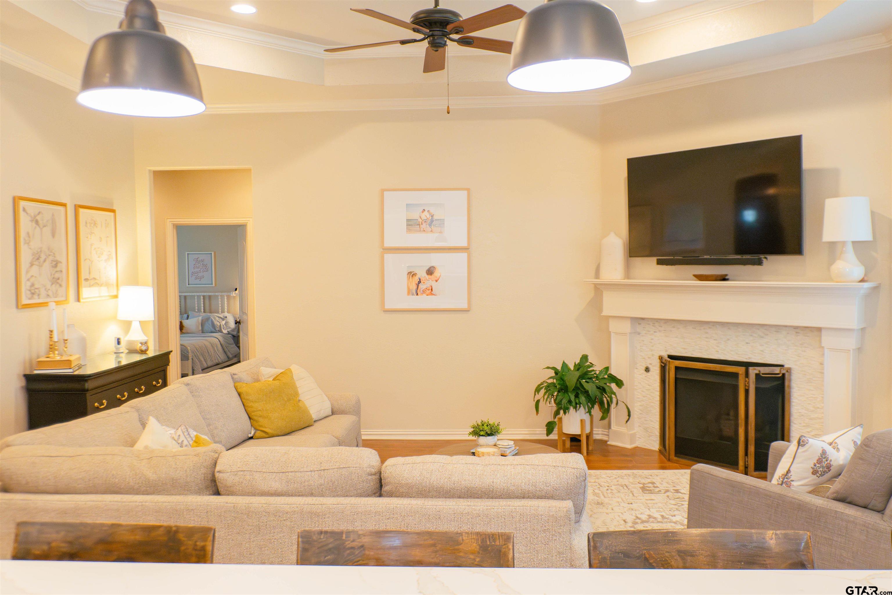 11785 Belle Chase