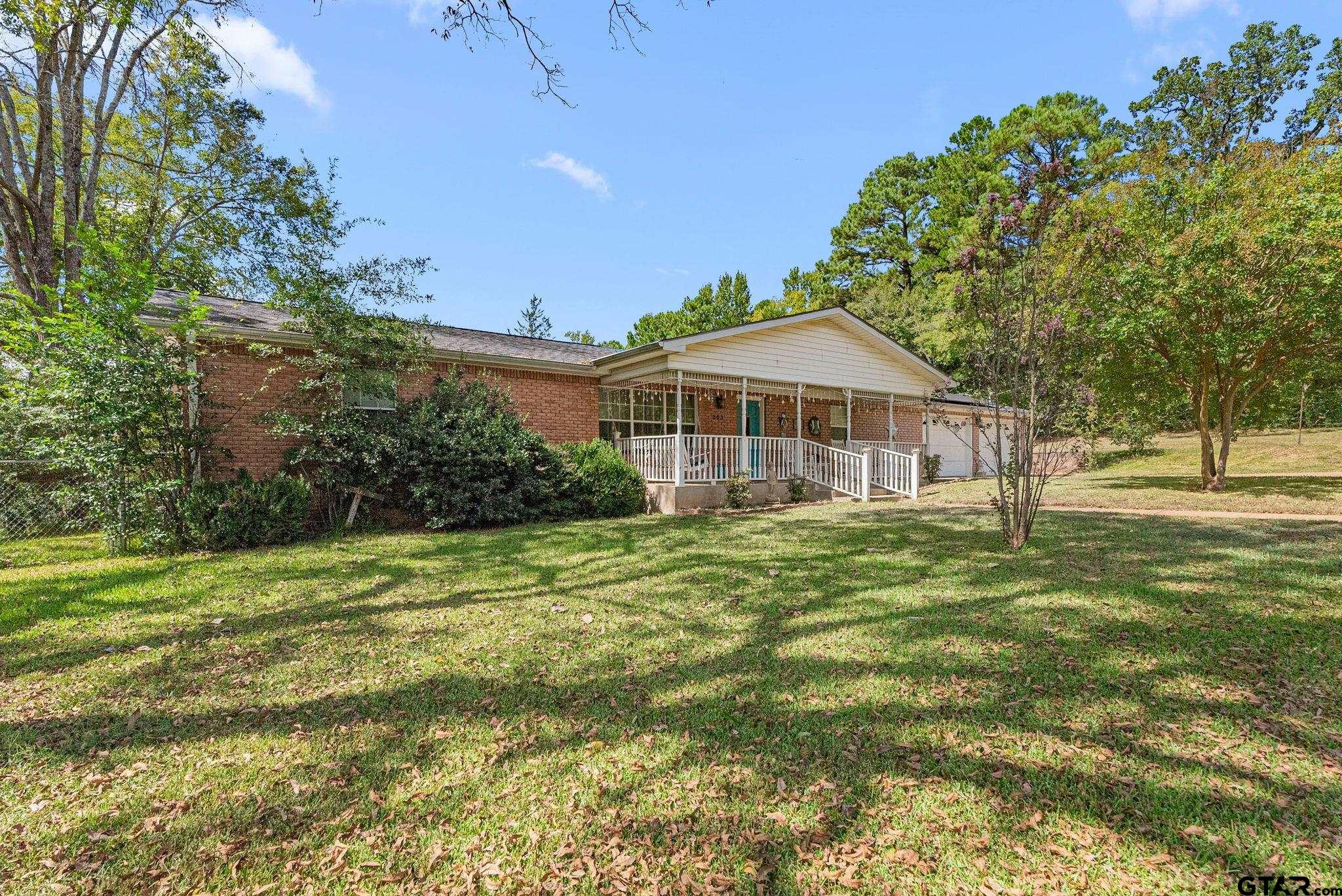 203 Pecan St
