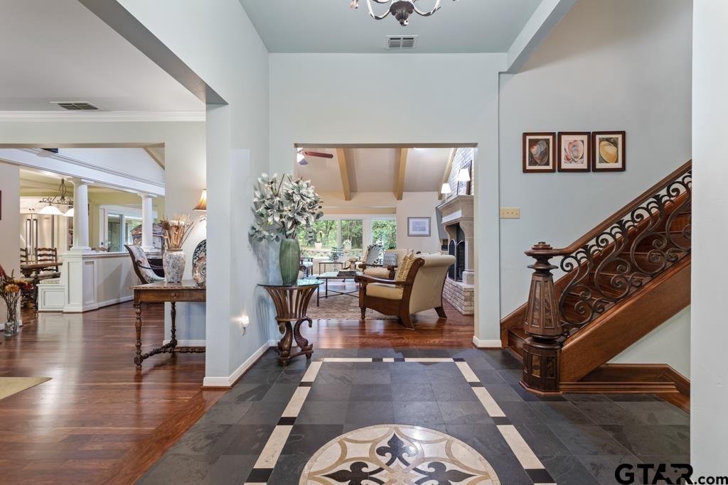 1513 Lake Park Circle