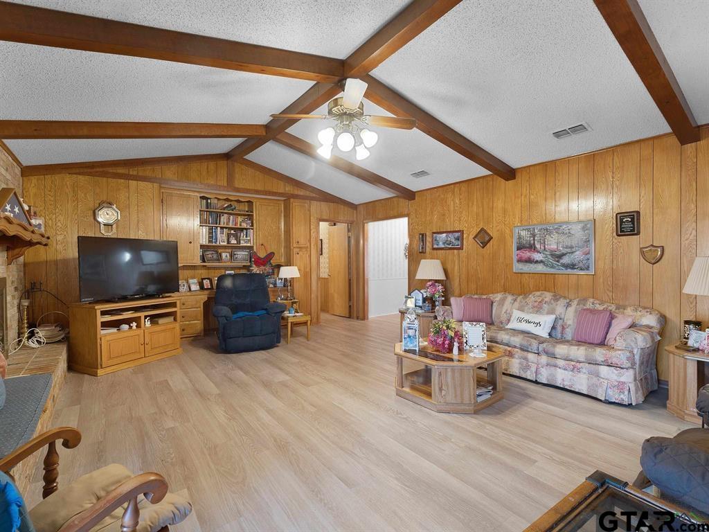 564 County Road 1100