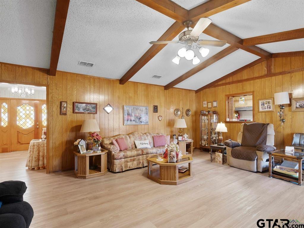 564 County Road 1100