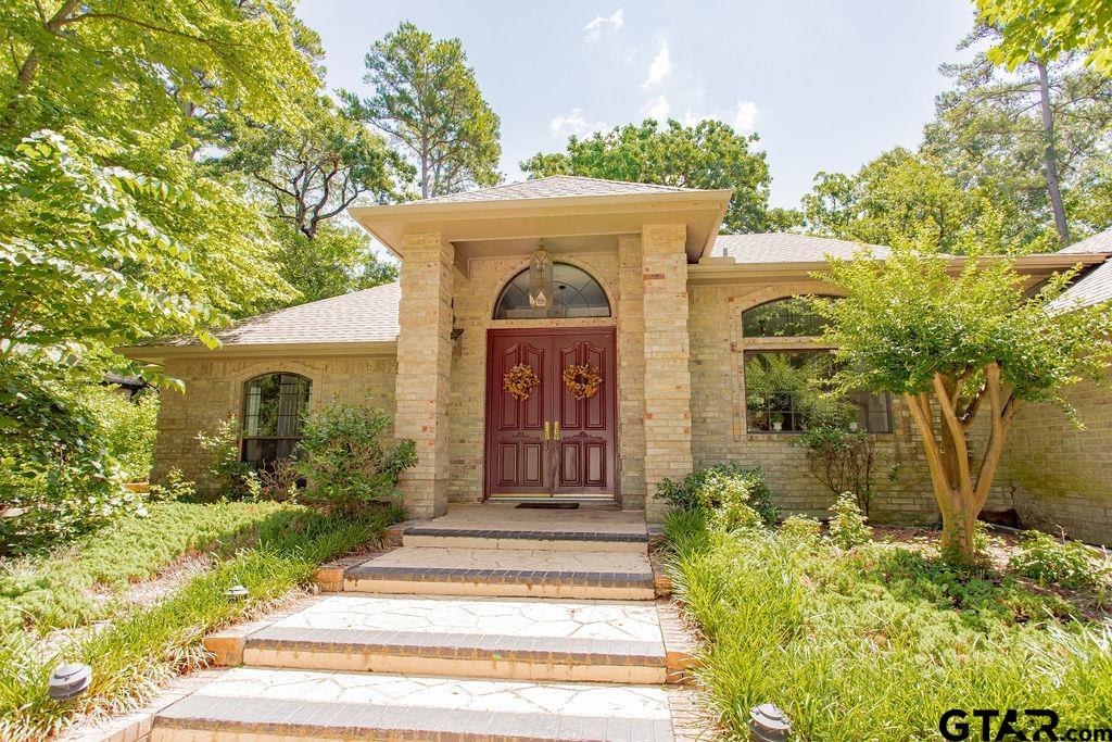 437 Hideaway Ln Central