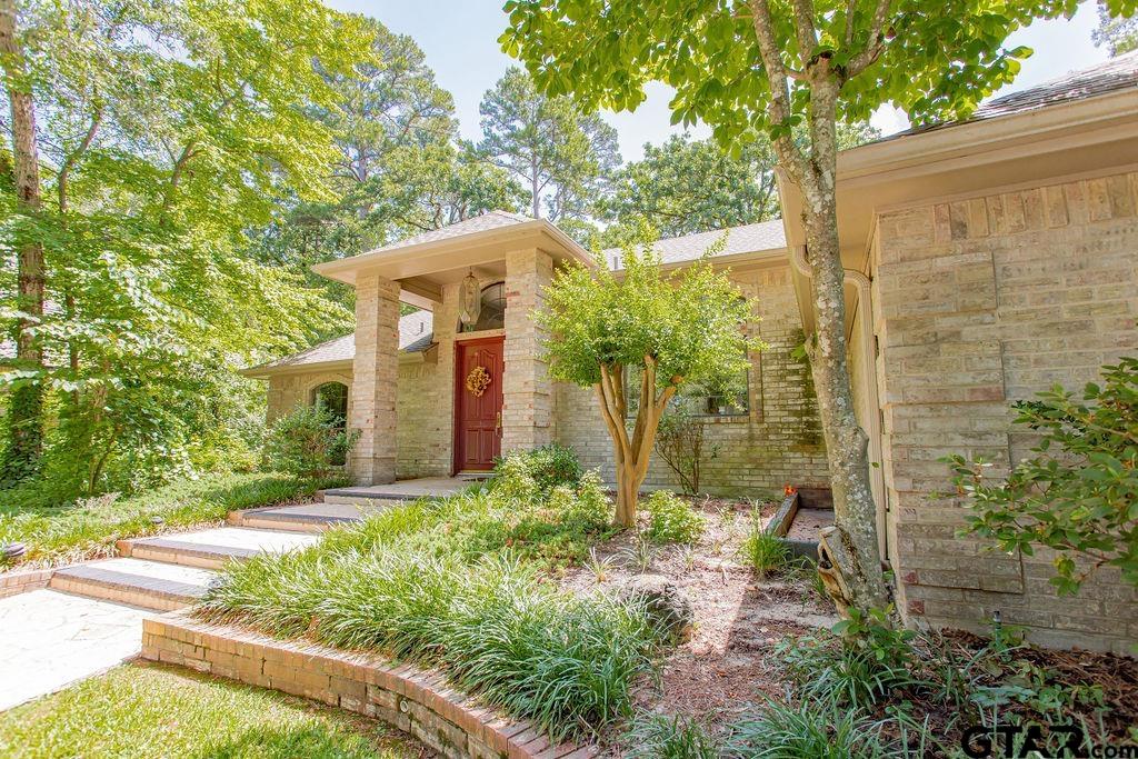 437 Hideaway Ln Central