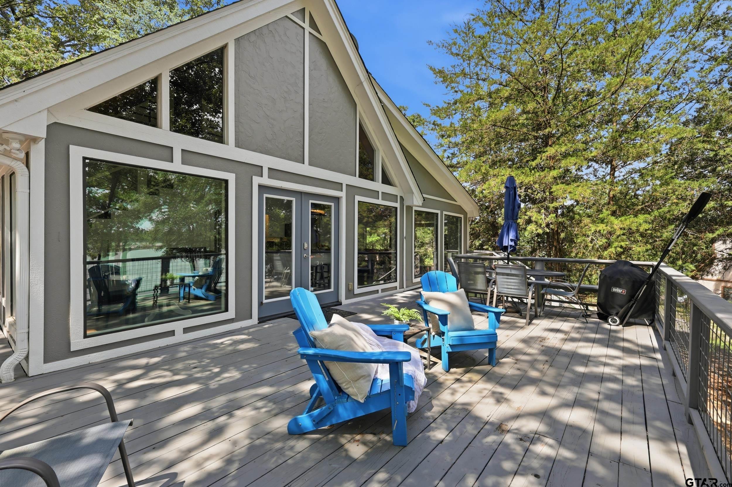 108 E Barker Creek Dr