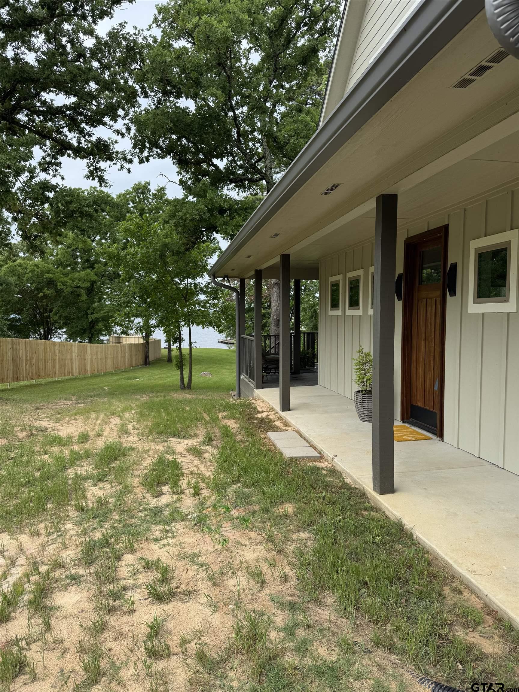 22950 Autumn Woods Trl