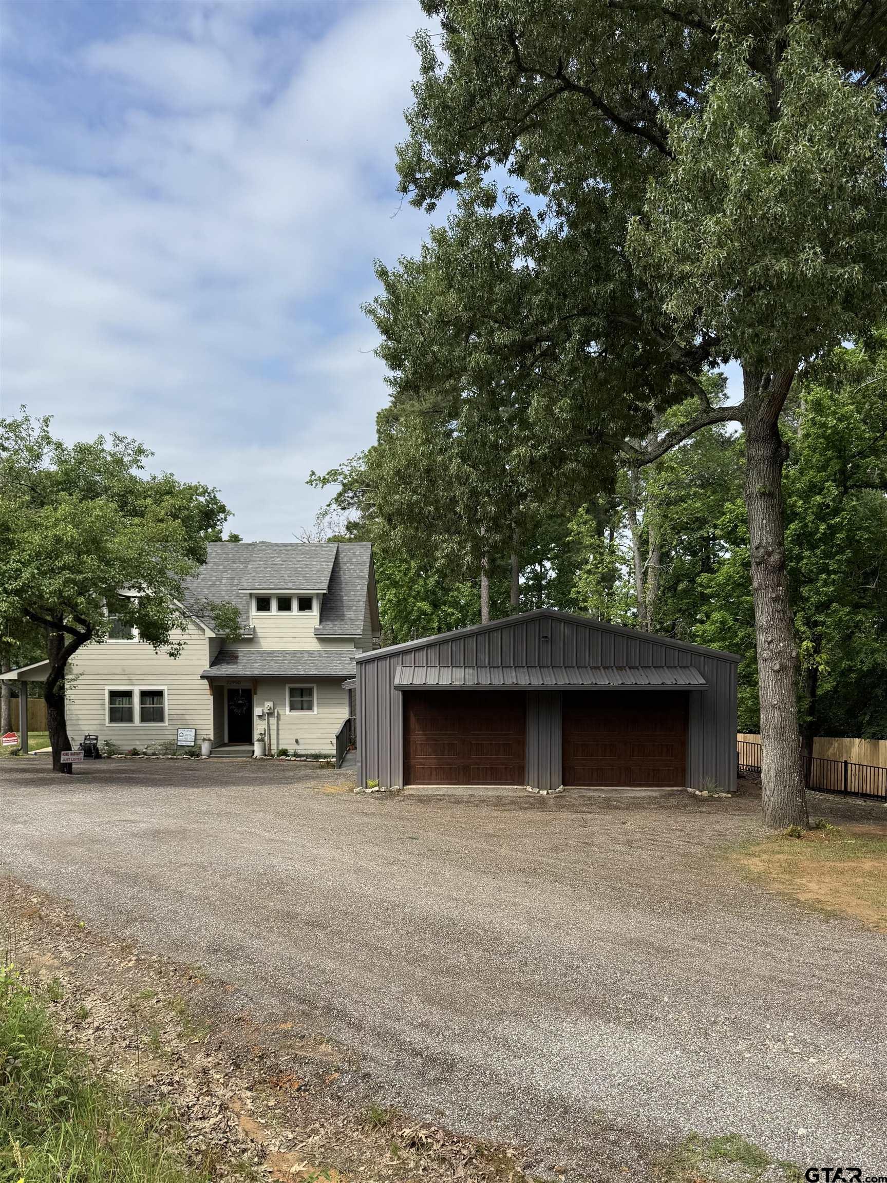 22950 Autumn Woods Trl