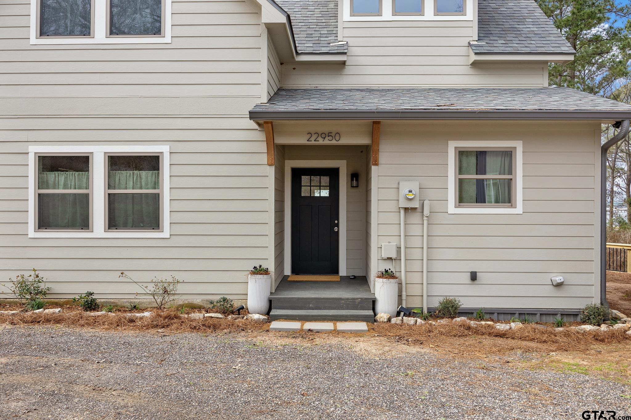 22950 Autumn Woods Trl