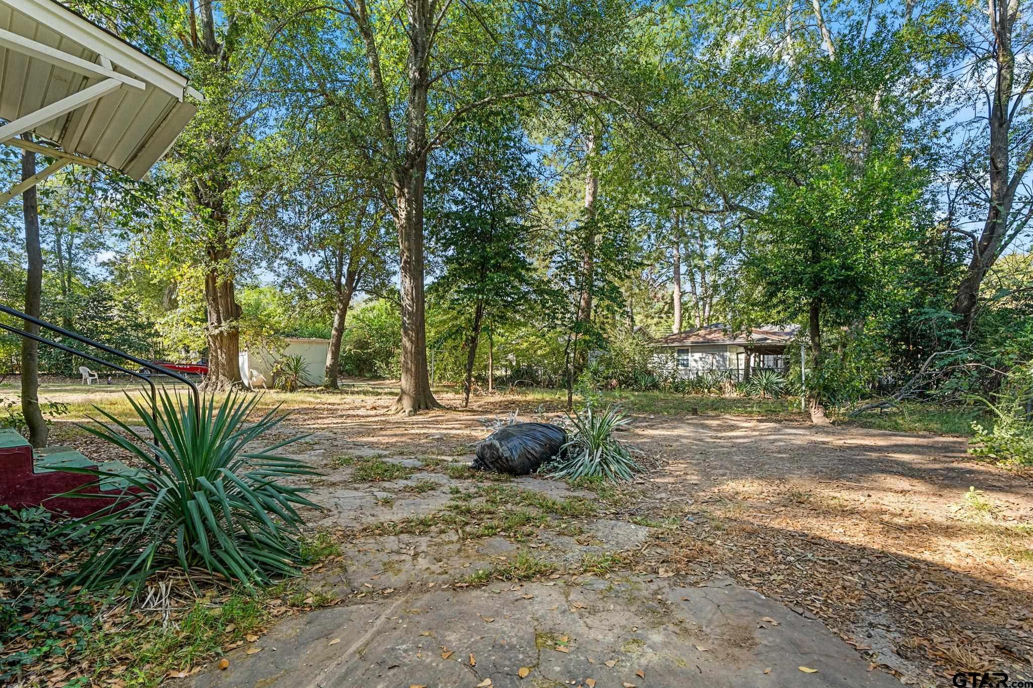 Mineola, Texas 75773, United States, 2 Bedrooms Bedrooms, ,1 BathroomBathrooms,Residential,Pending,38508