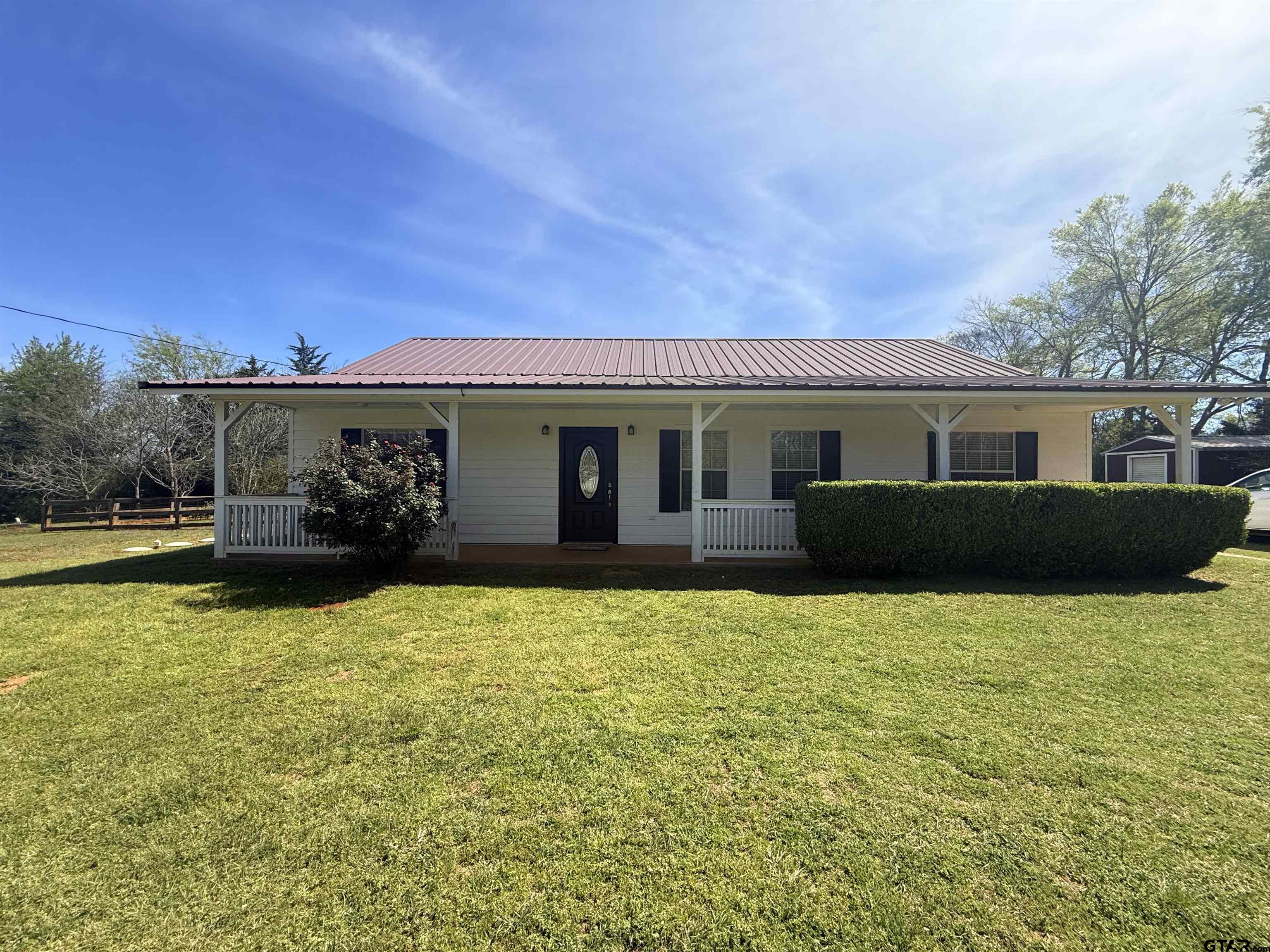 230 County Road 4216