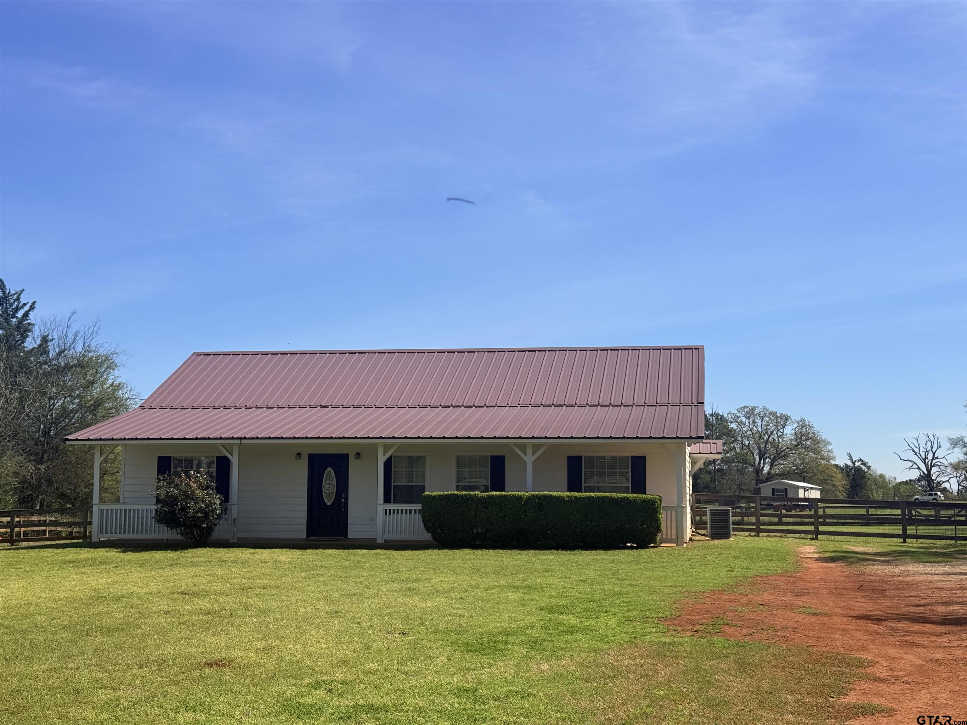 230 County Road 4216