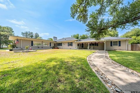 1003 Hillcrest Jacksonville TX 75766