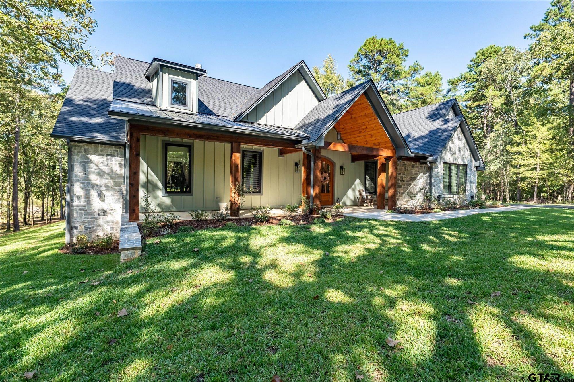 15360 Lakeside Dr