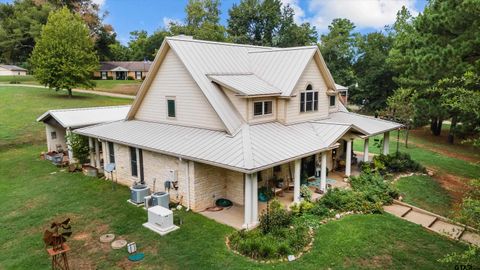 A home in Crockett