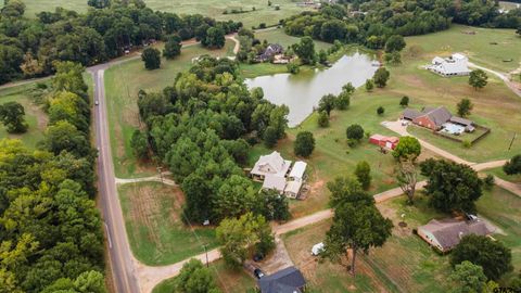 A home in Crockett