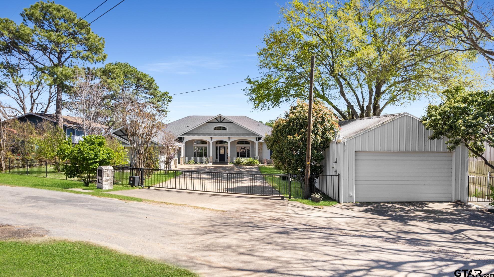 2123 Austin's Circle