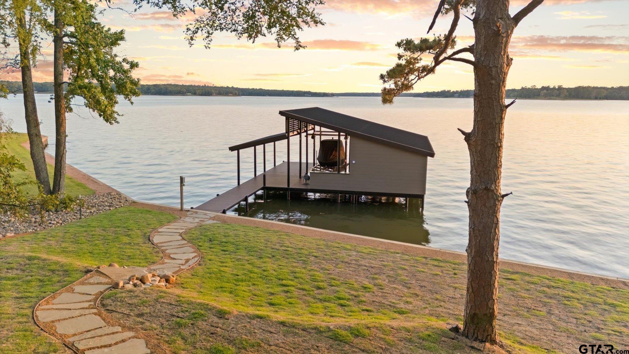 426 Lost Pines
