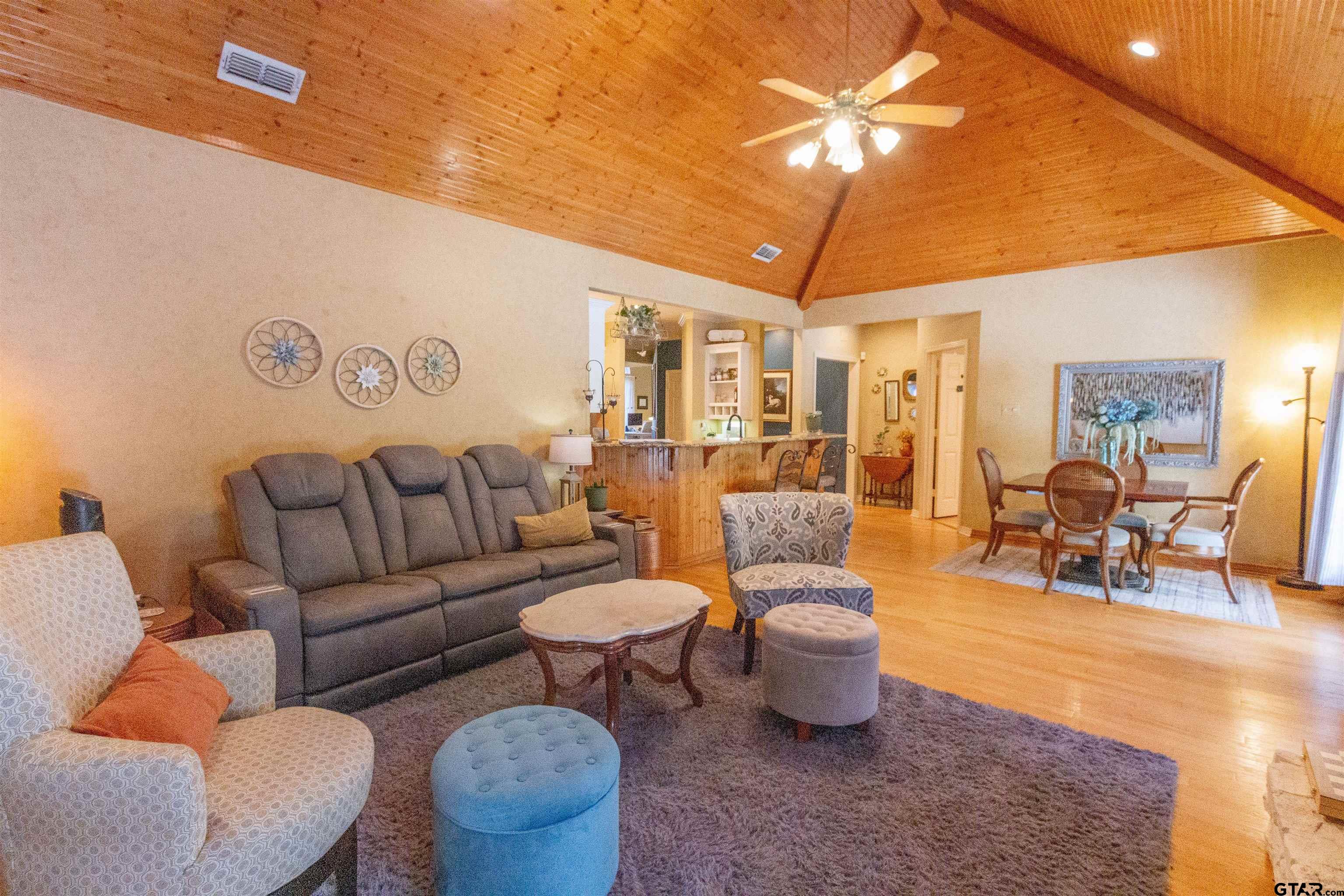 8416 Crooked Trail