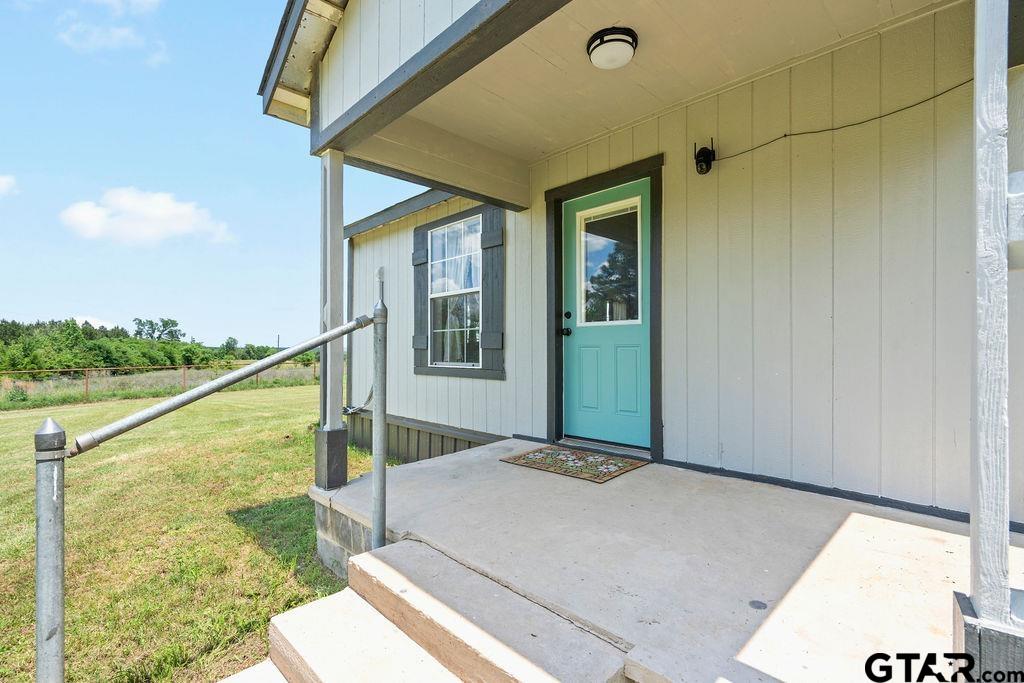 8869 County Road 1617