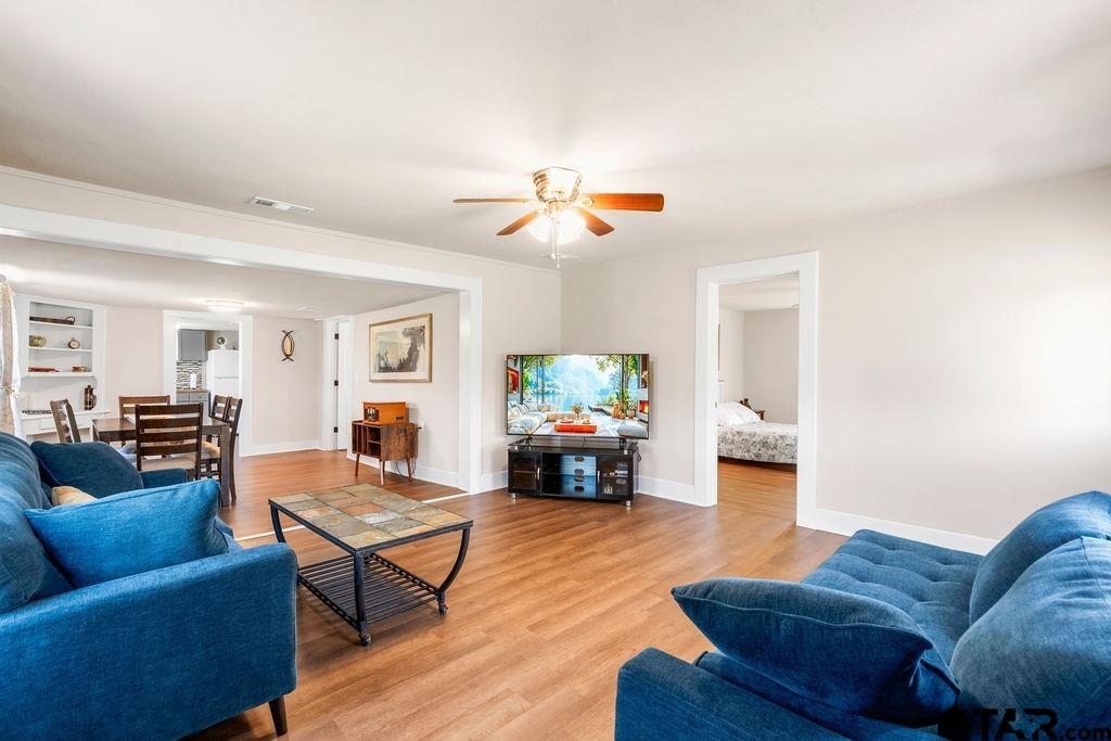 8869 County Road 1617