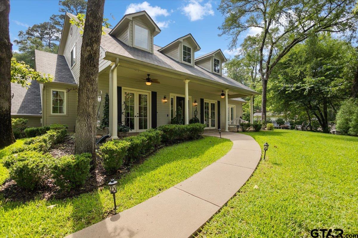 1436 Lakeshore Dr.