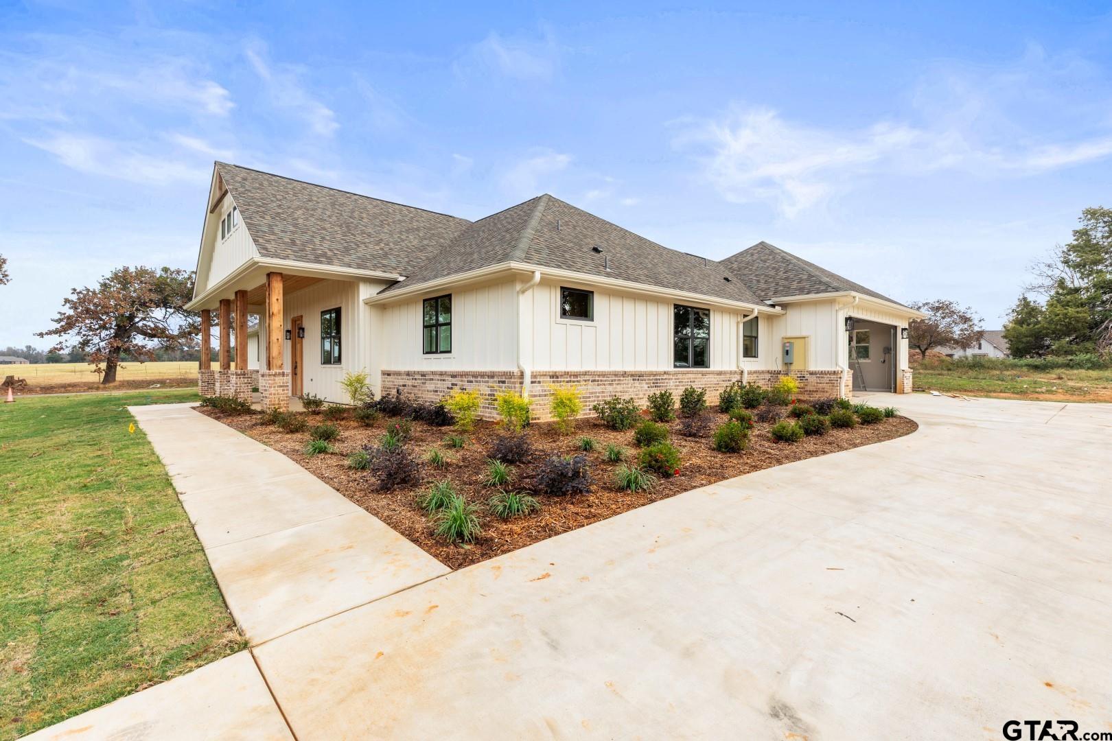 13998 Cedar Vista Lane