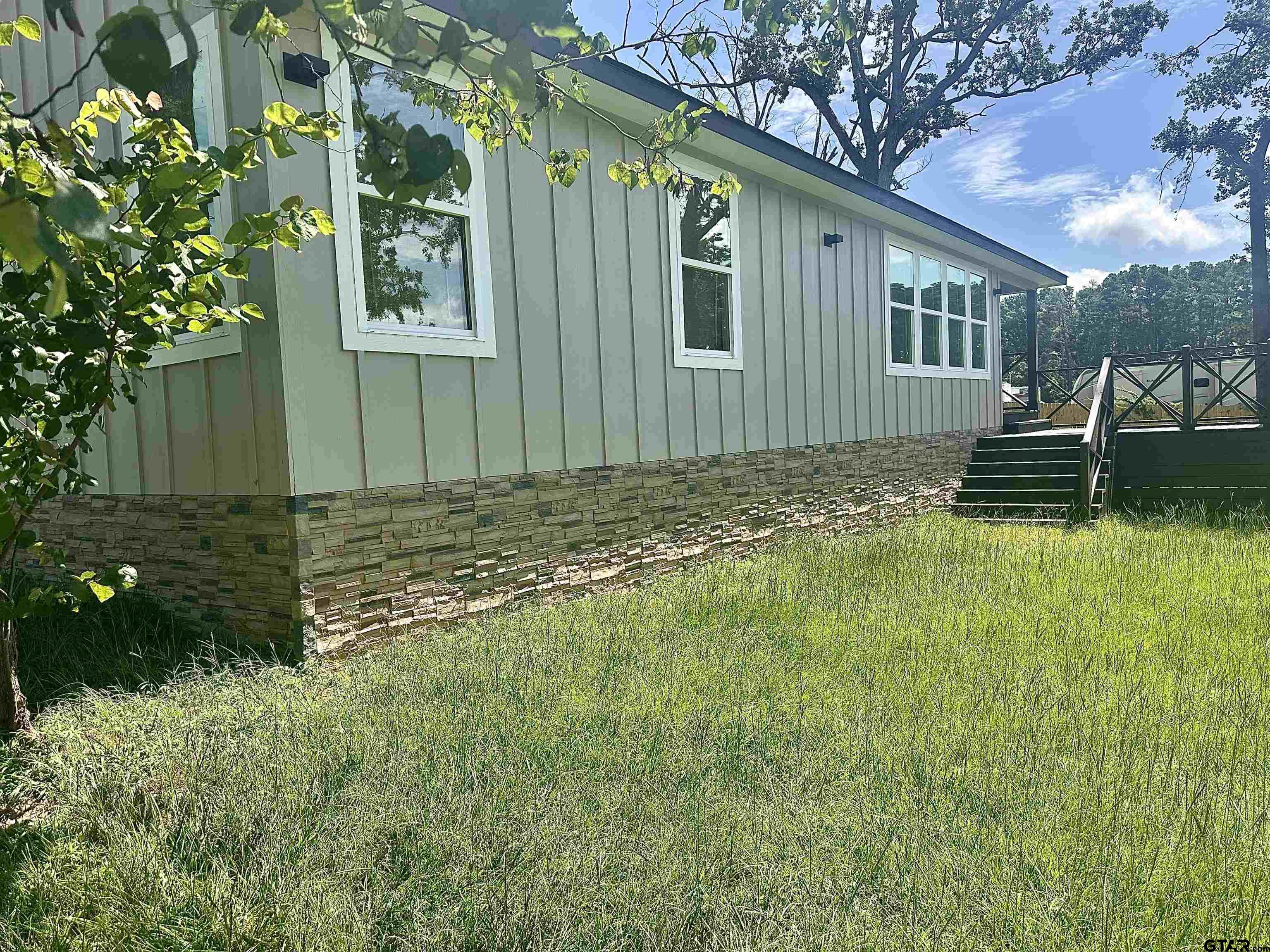 8149 8149 Highsaw Trl