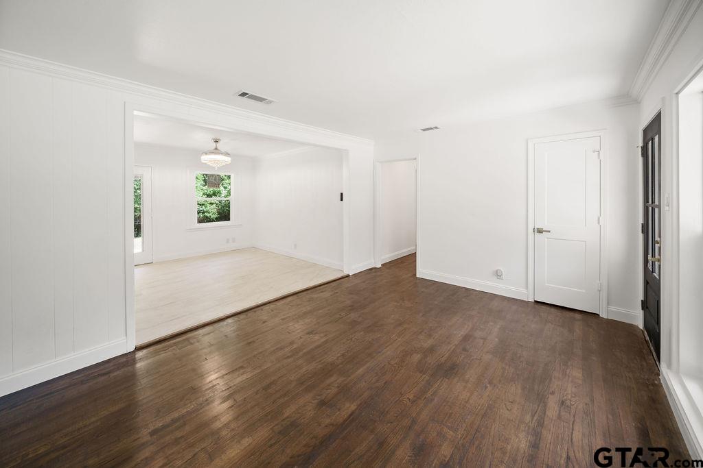 2314 Pleasant DR