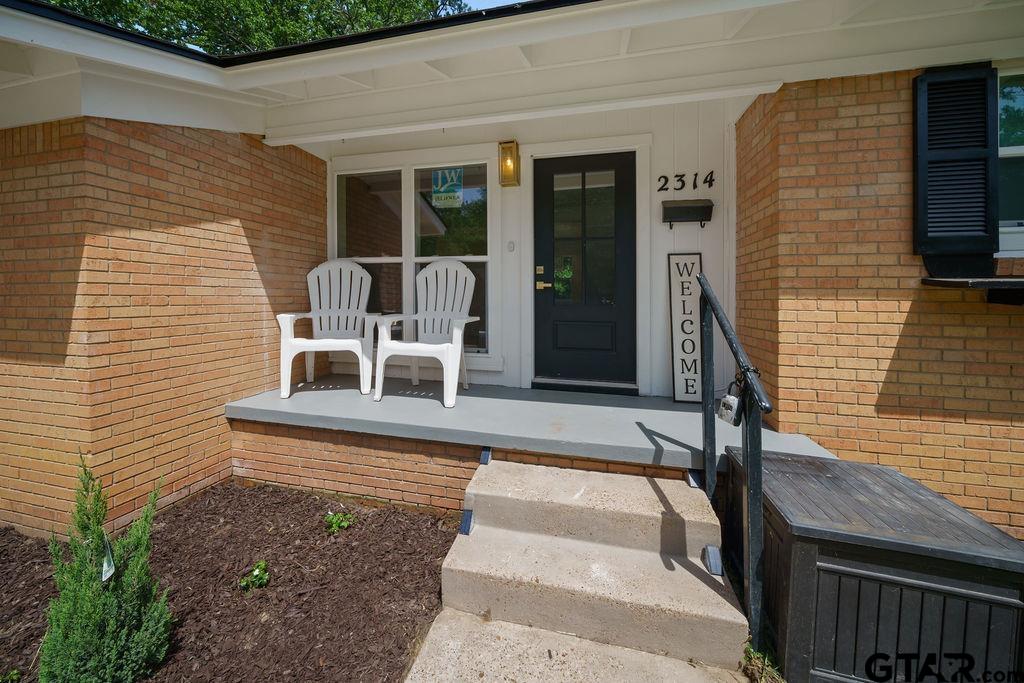 2314 Pleasant DR