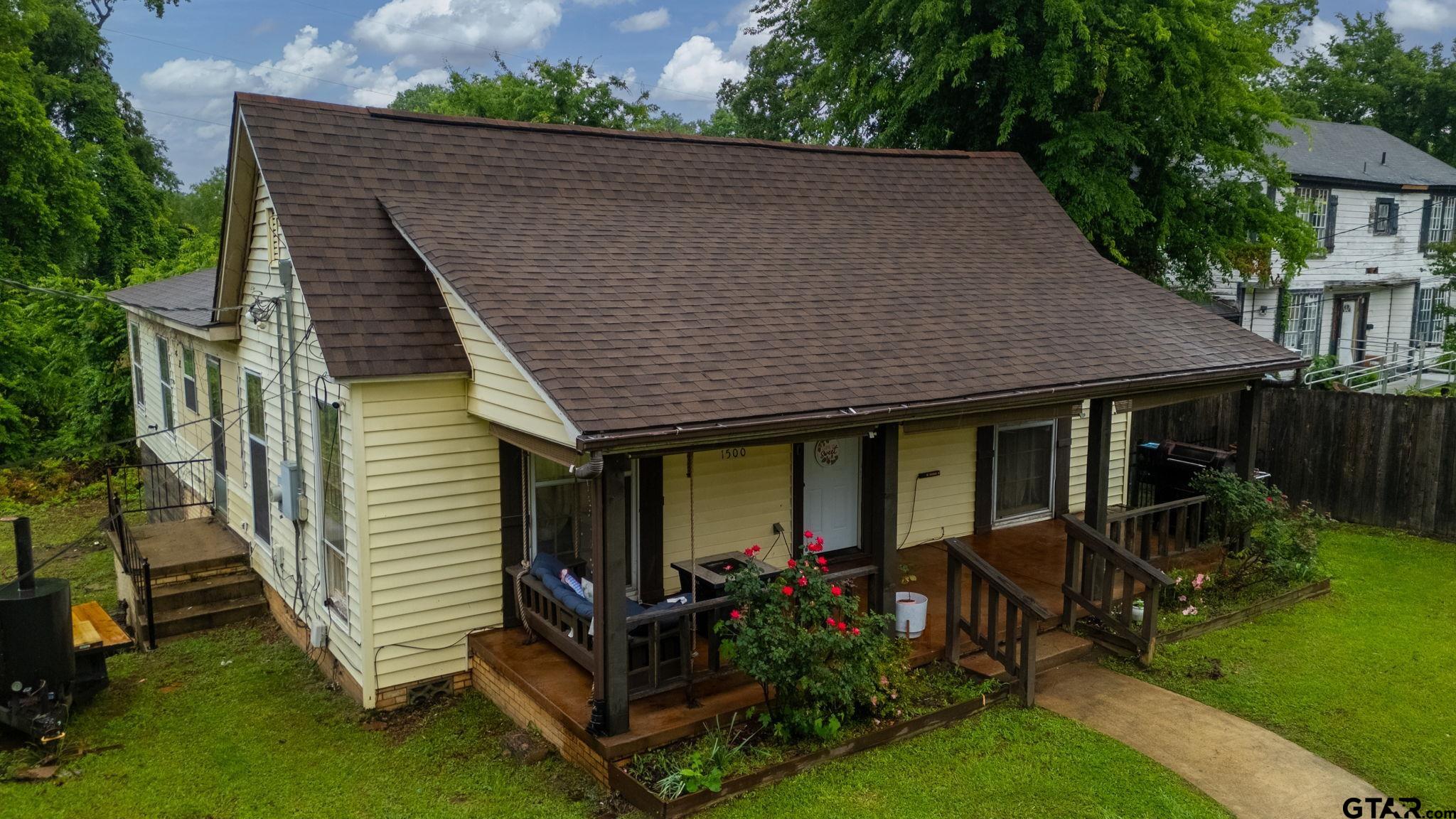 1500 Crescent Dr