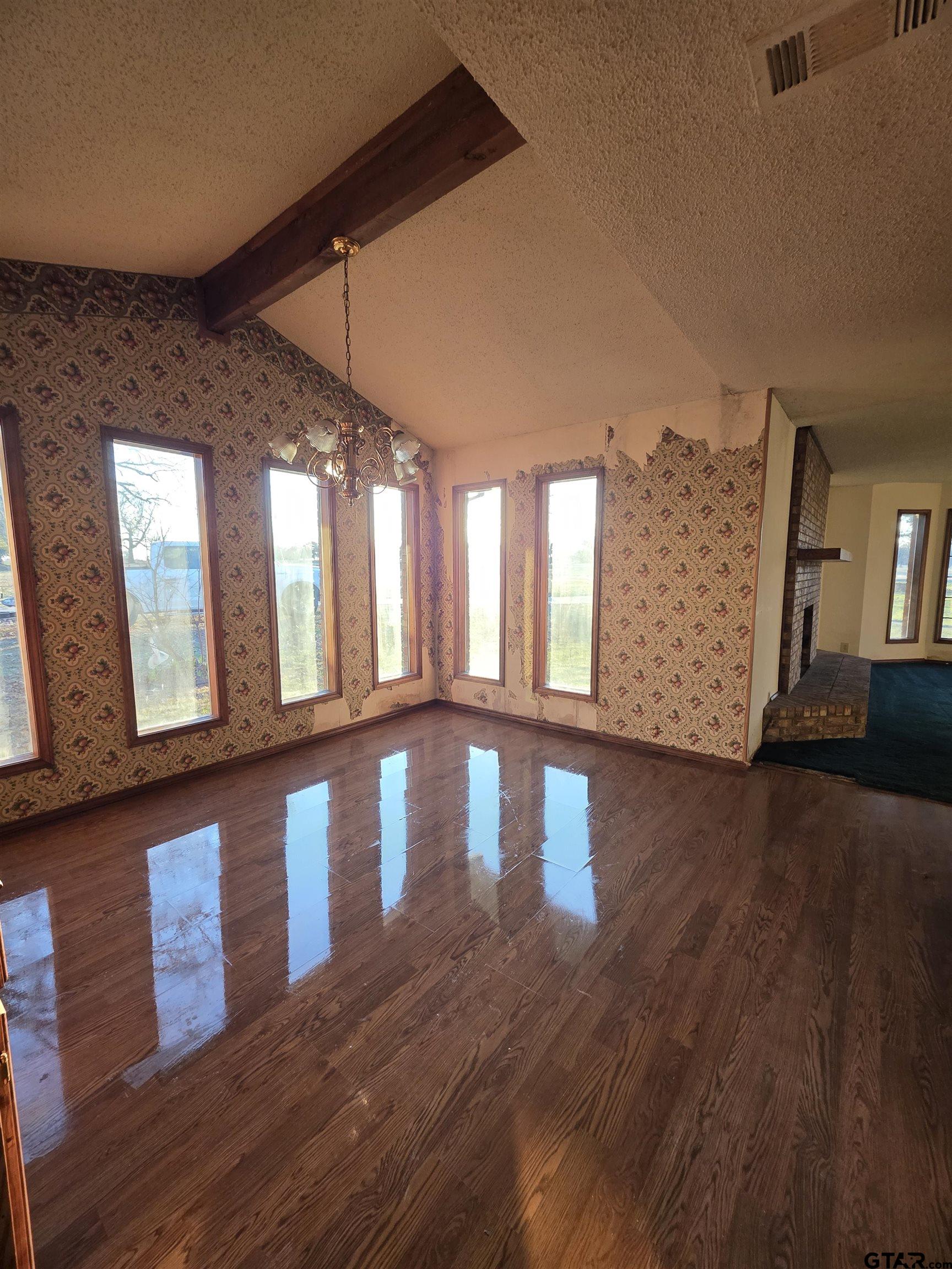 2332 Country Club Drive