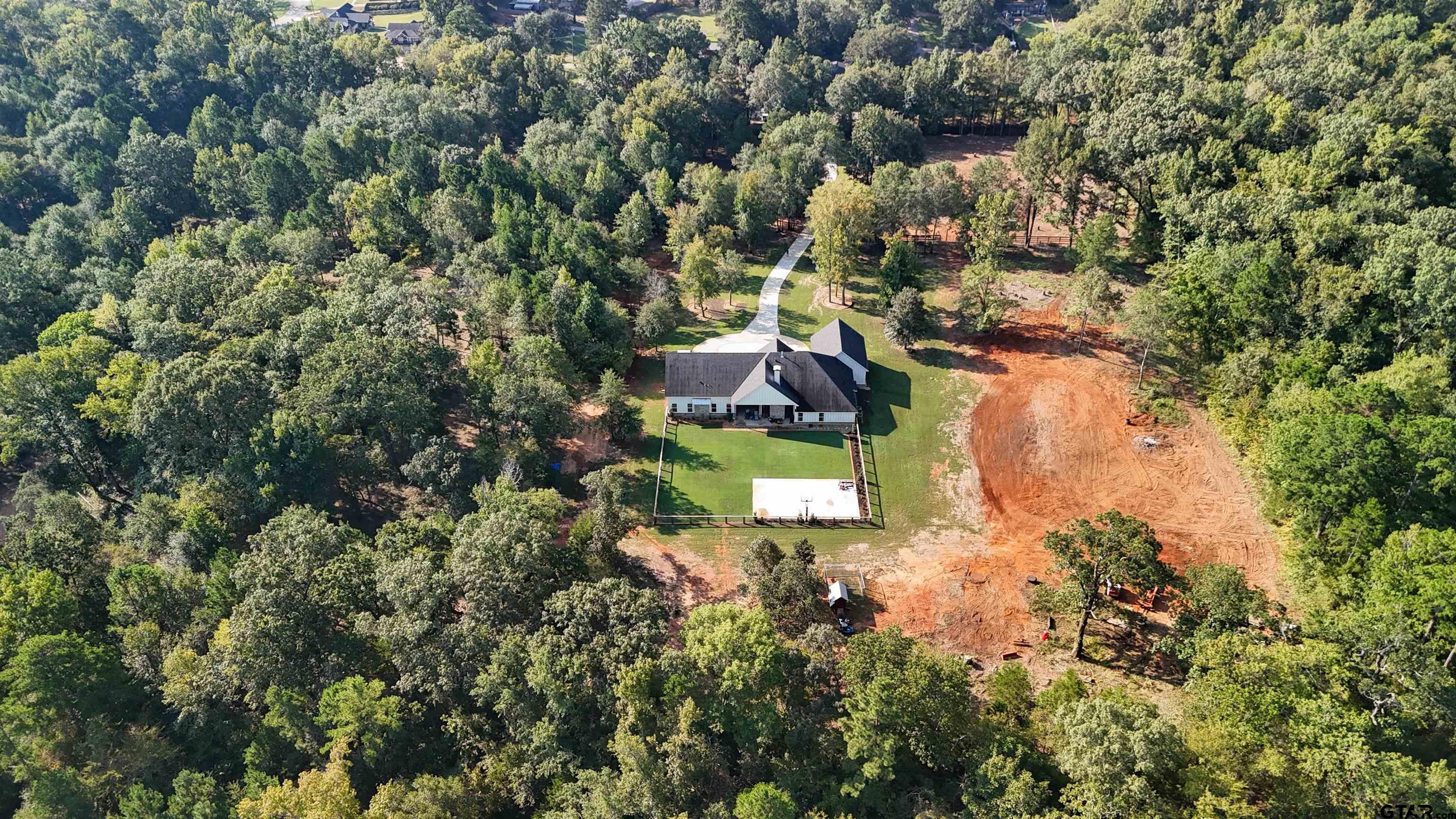502 Lost Creek