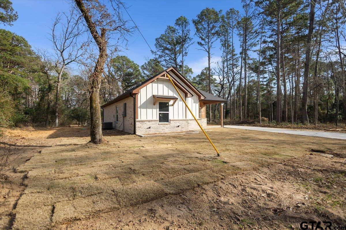 663 Caroline Bend