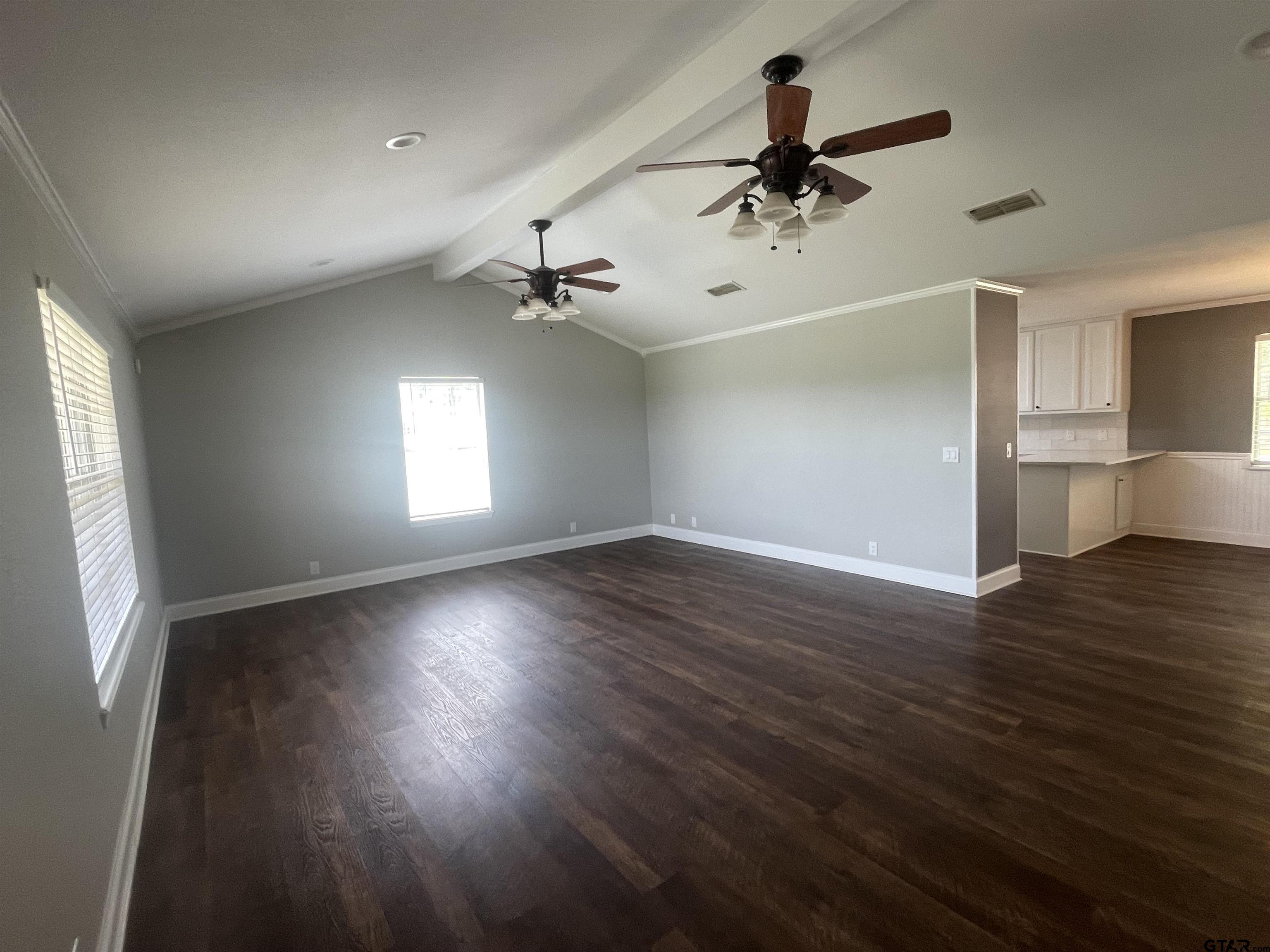 180 CR 3320 N 4802 FM 1701