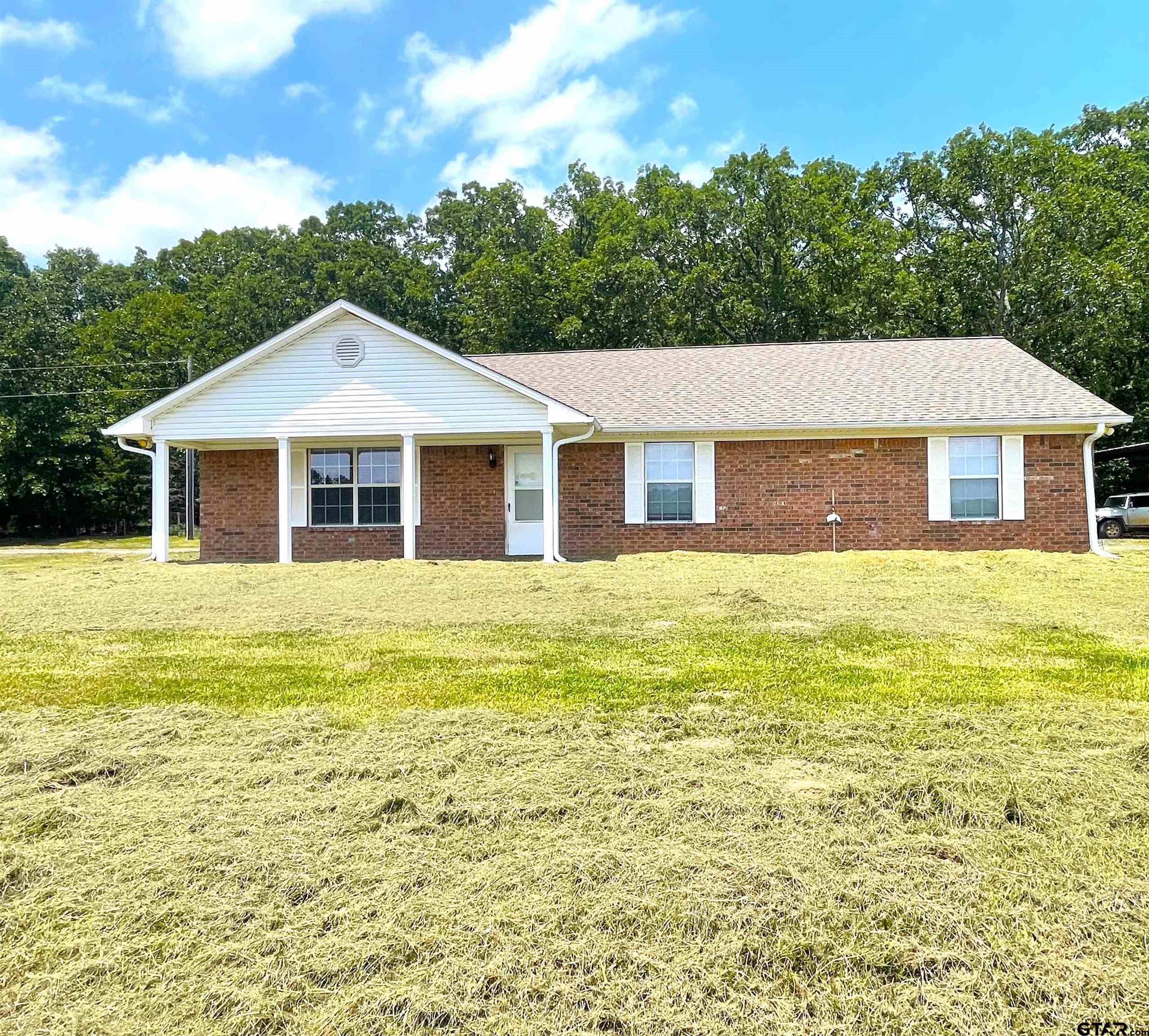 180 CR 3320 N 4802 FM 1701