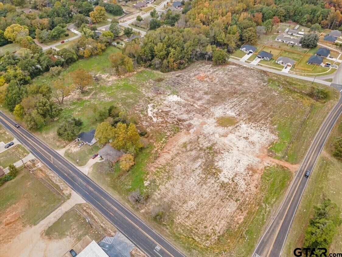 802 & 804 E Hubbard St