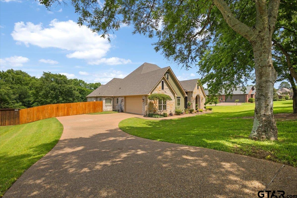 320 Katima Ln