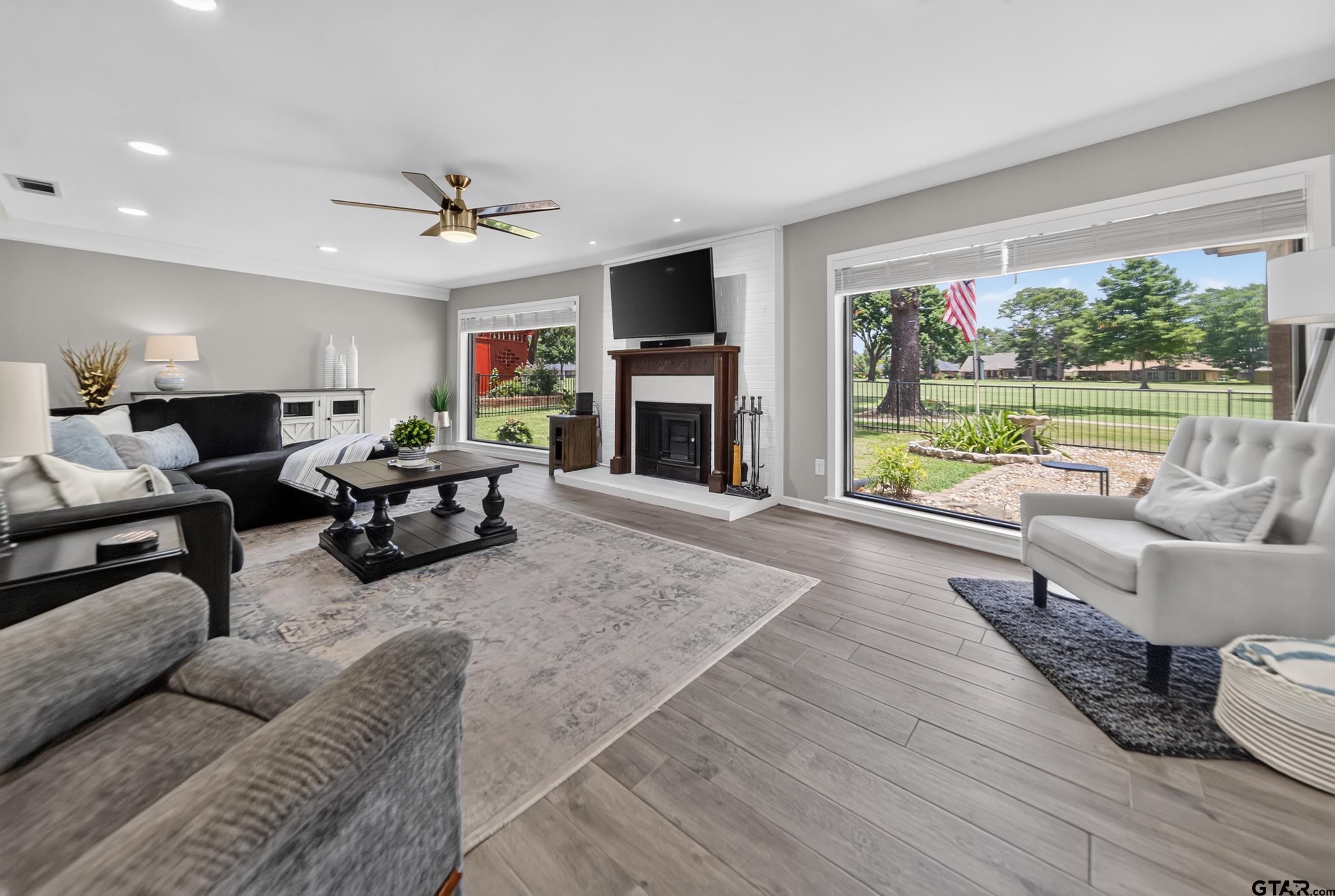102 Monticello Ln