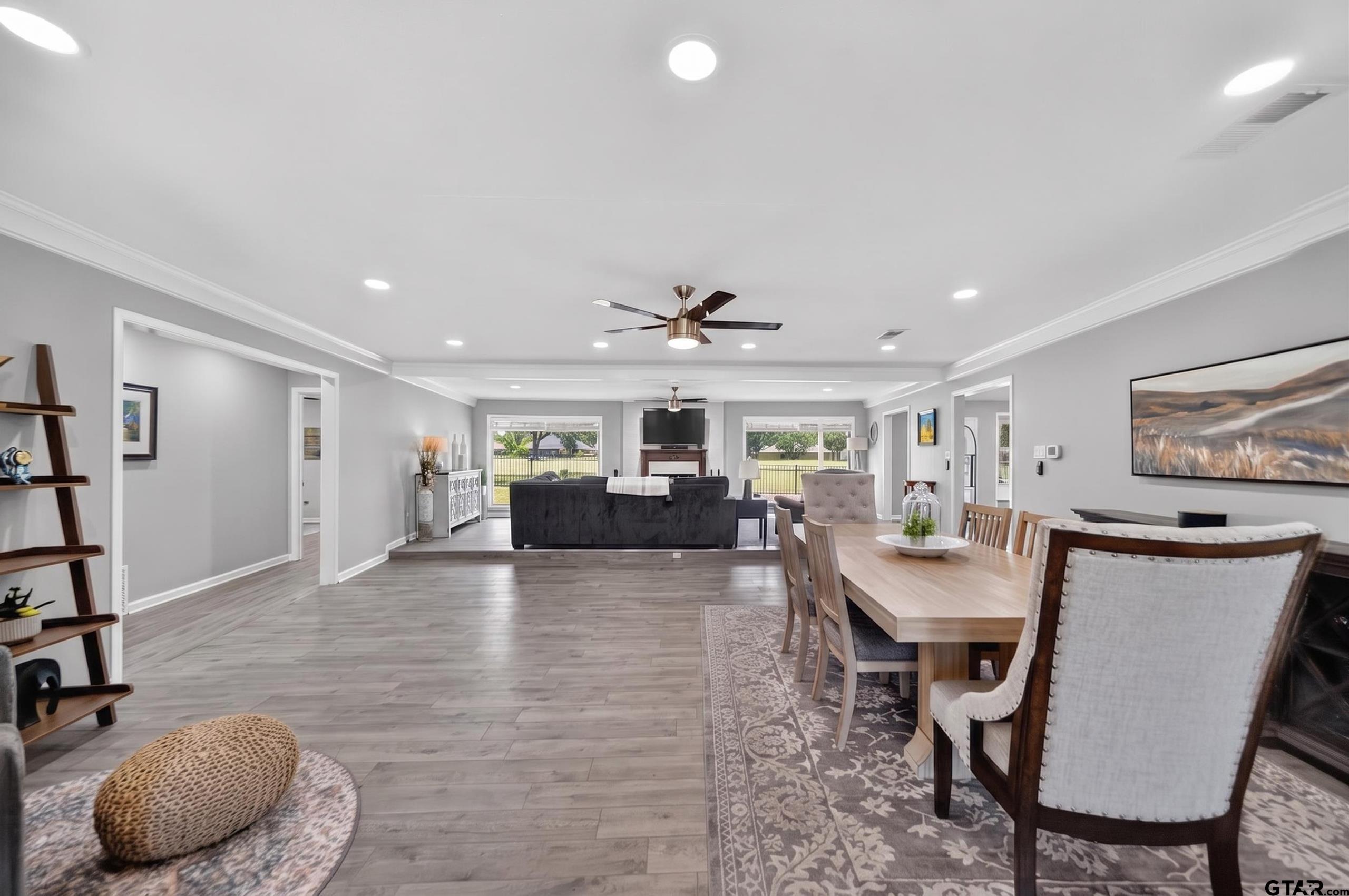 102 Monticello Ln