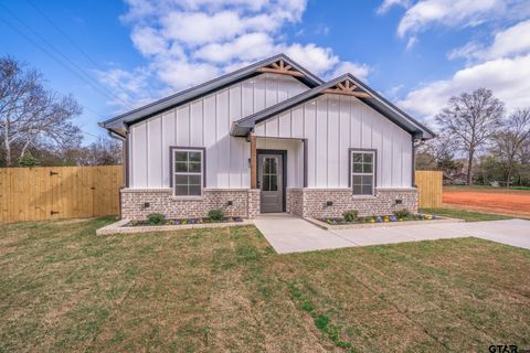 840 devereaux st Jacksonville TX 75766