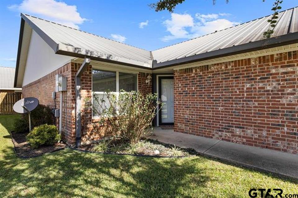 1807 Paverstone Lane