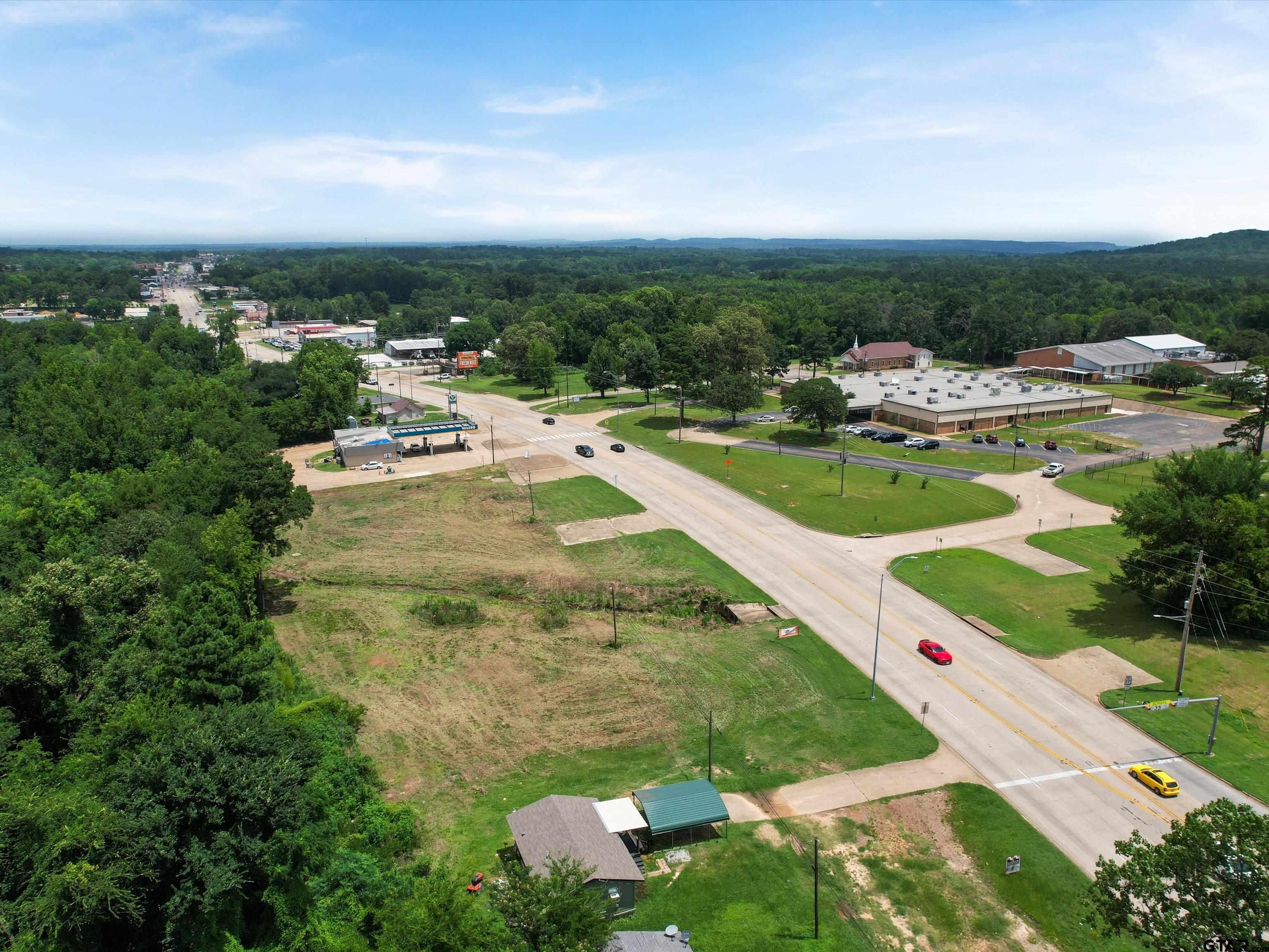850 S US HWY 271