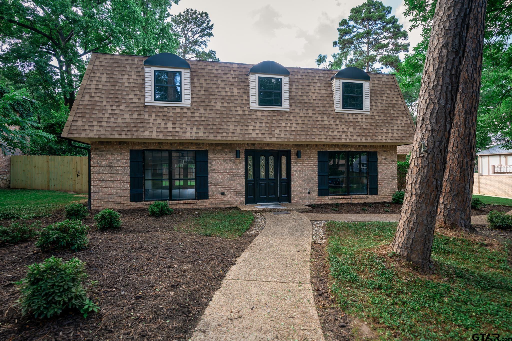 1503 Waterlily Ln