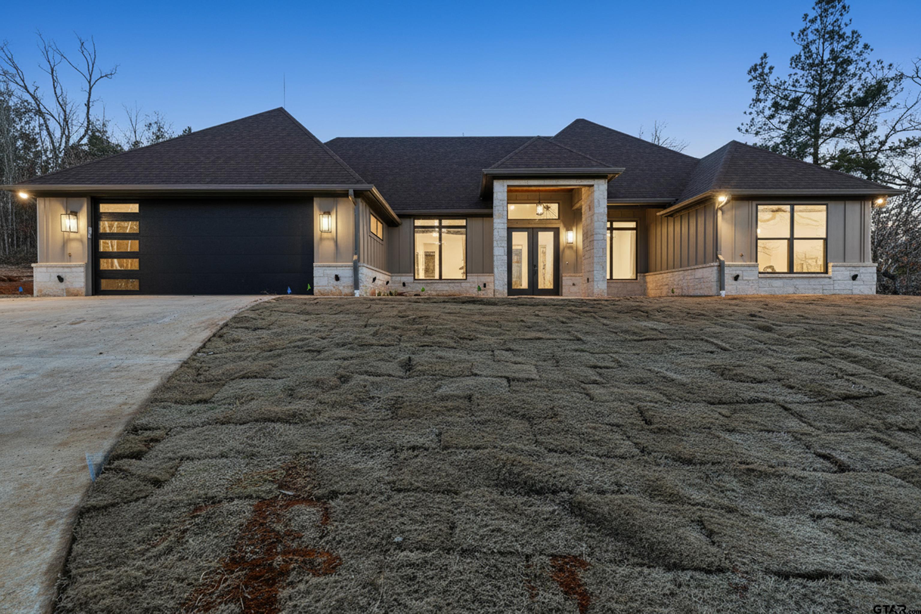 16943 Ridgeline Loop