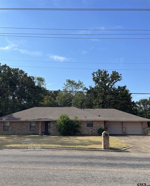 A home in Mt Pleasant