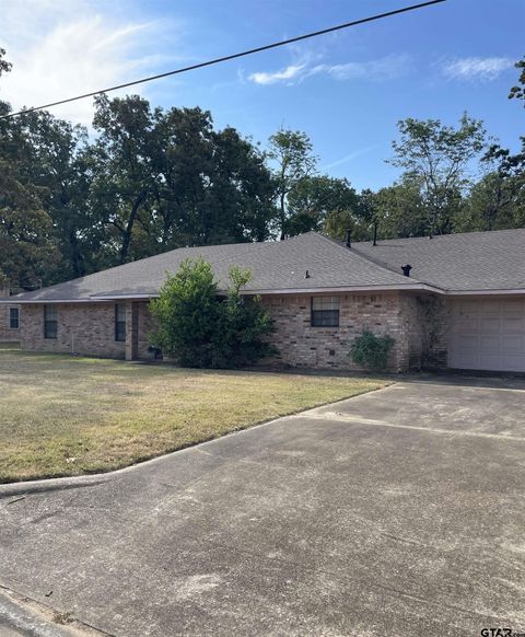 A home in Mt Pleasant